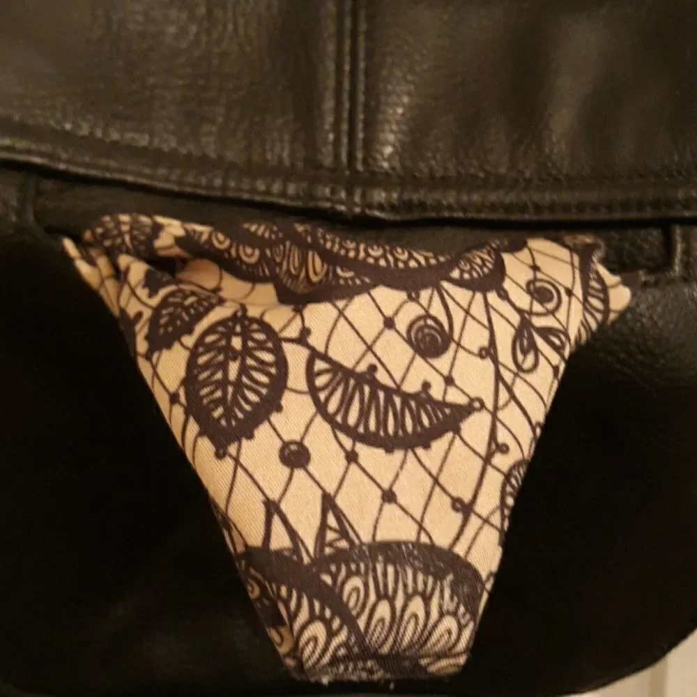 Carlos Shoulder Bag